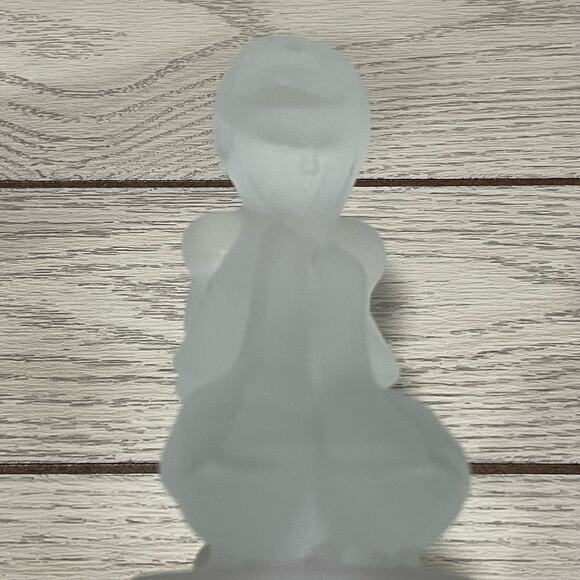 Vintage LE Smith Frosted Glass Girl with Goose Geese Figurine Paperweight - Picture 5 of 10